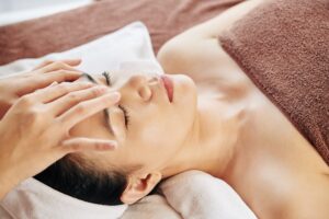 Massage facial japonais, Douvaine, source de bien-être