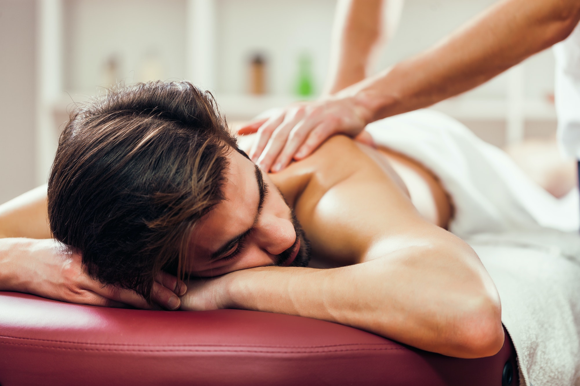 Massage californien douvaine source de bien être