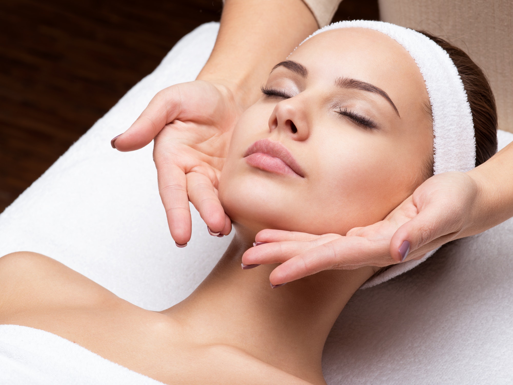 Massage facial japonais, source de bien être, douvaine